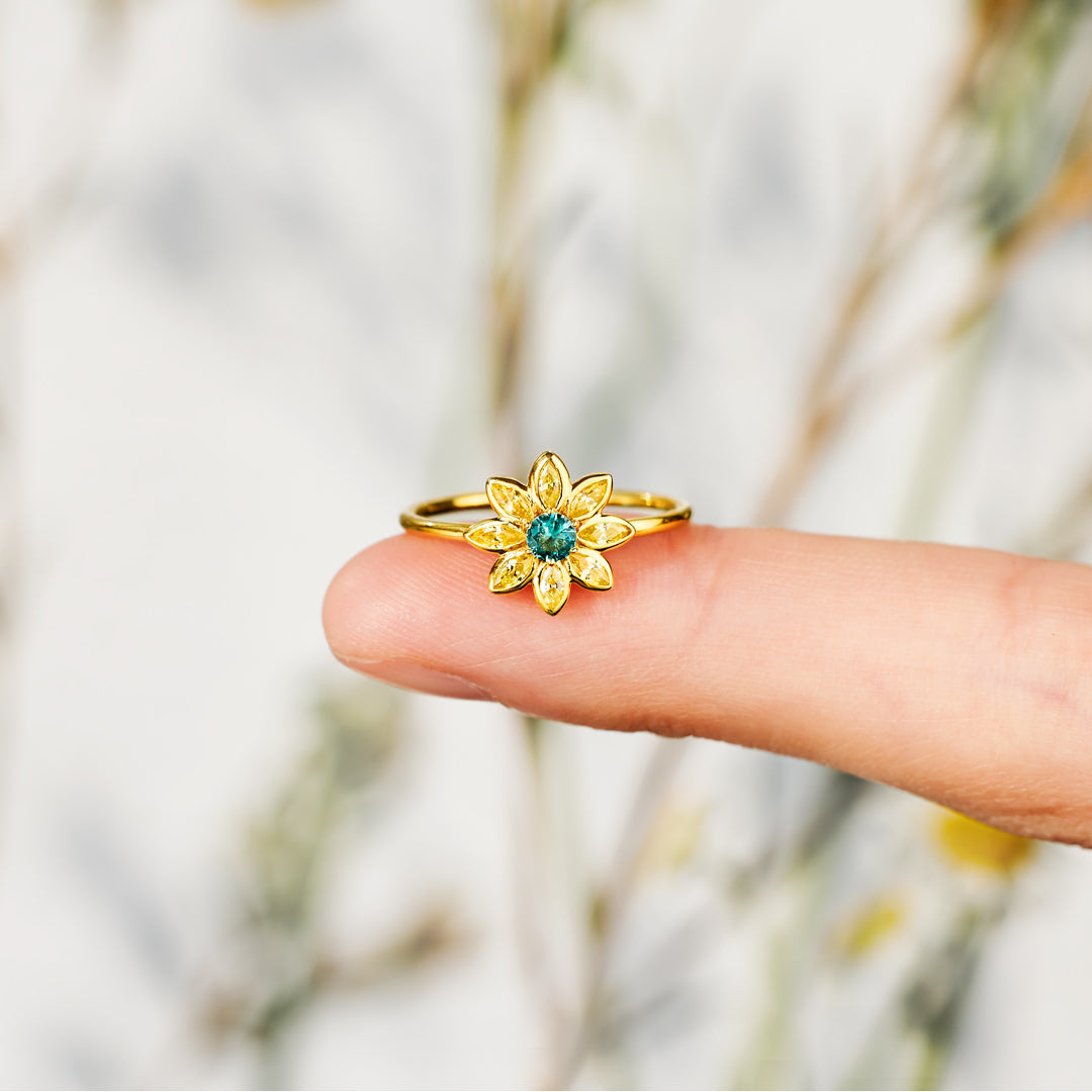 To My Mom- I Love You Golden Flower Ring