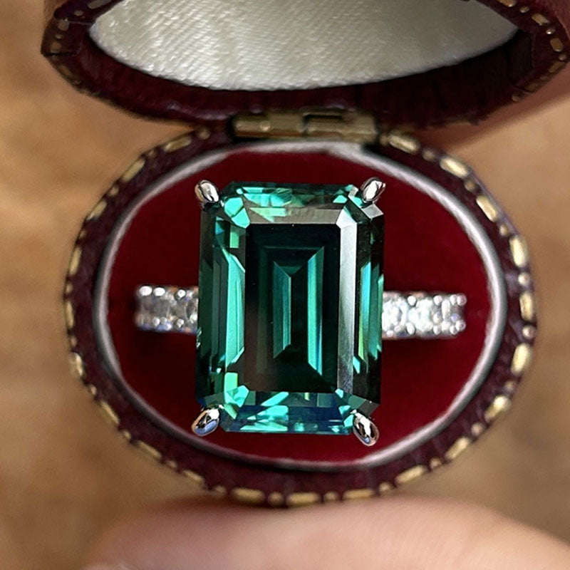 Vintage Emerald Green Moissanite Sterling Silver Ring