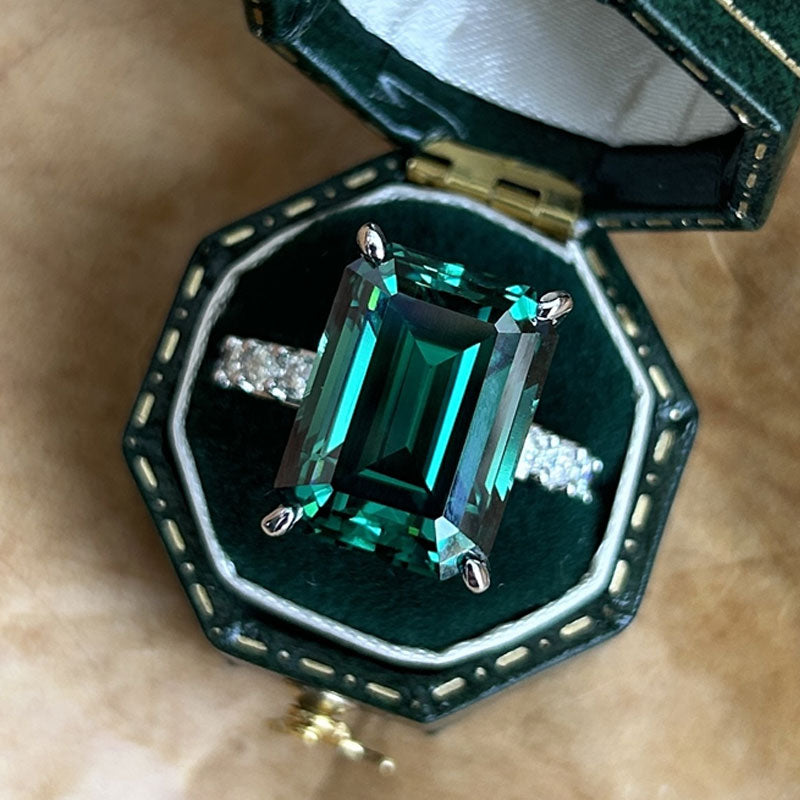 Vintage Emerald Green Moissanite Sterling Silver Ring