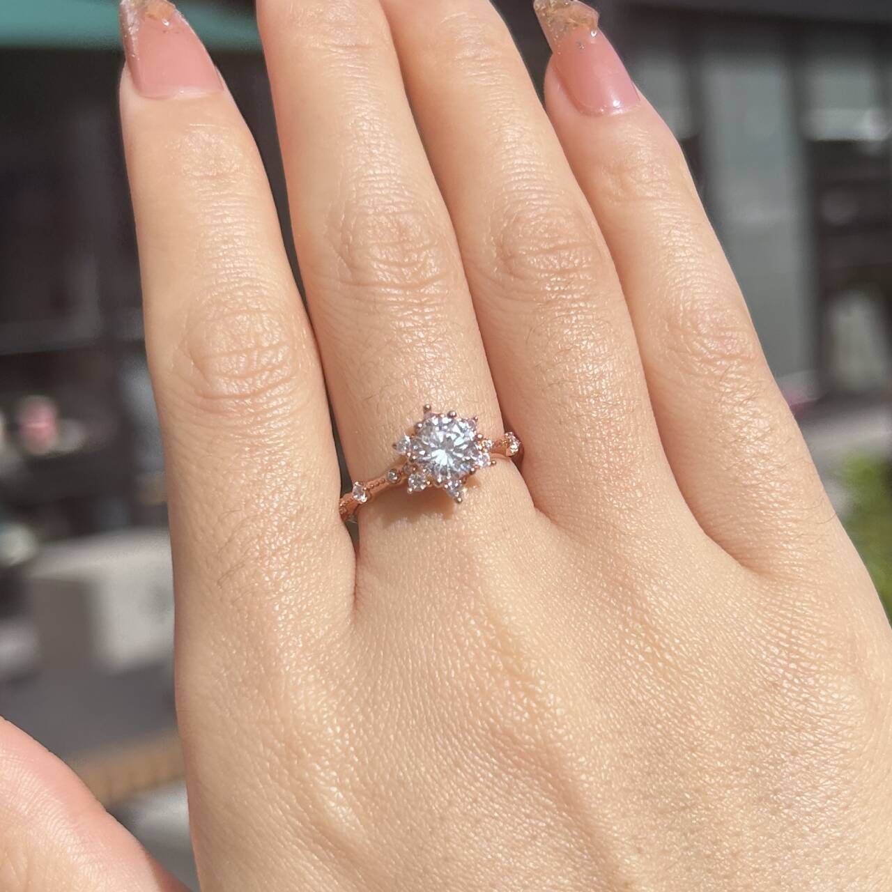 Round Cut Snowflake Design Engagement Ring