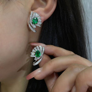 Unique Design Emerald Green Sterling Silver Stud Earrings